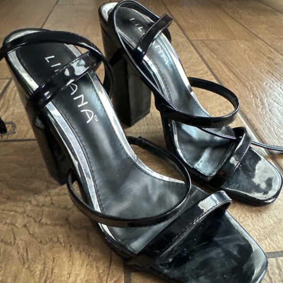 Heels - Picture 2 of 2